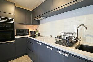 Kitchen- click for photo gallery